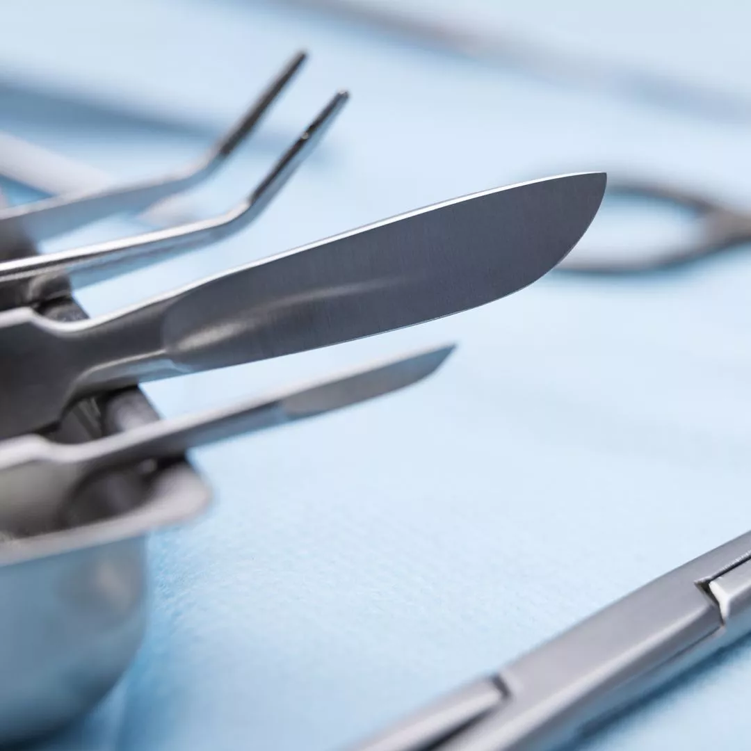 Вскрытие и дренирование абсцессов