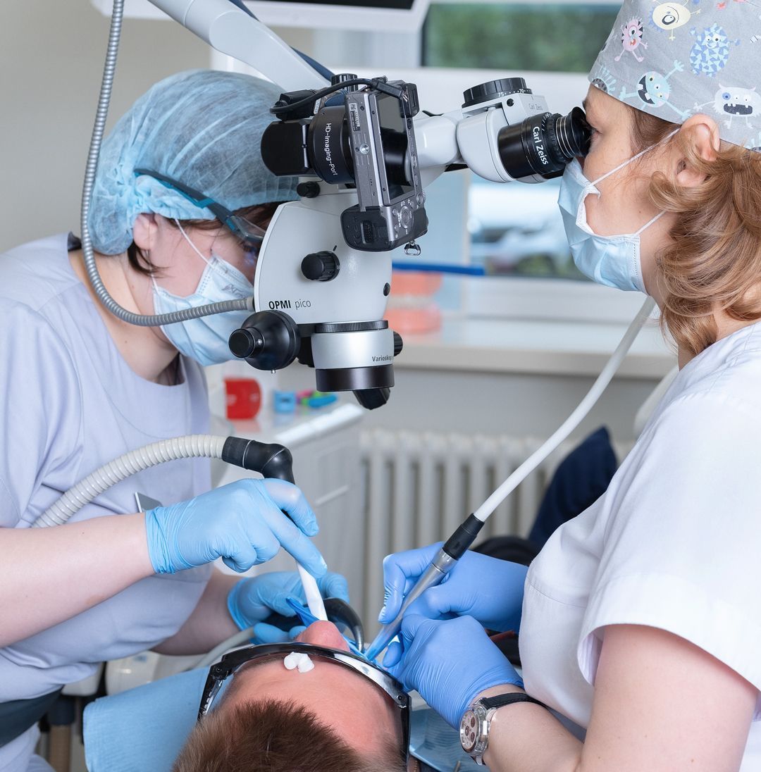 Восстановление зубов пломбами